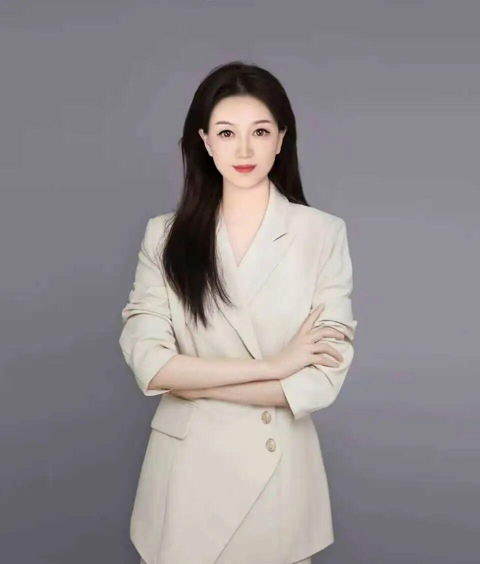 锦旗映初心·微光暖心灵 —— 五家渠市文孚技工学校心理健康教育的生长与回响